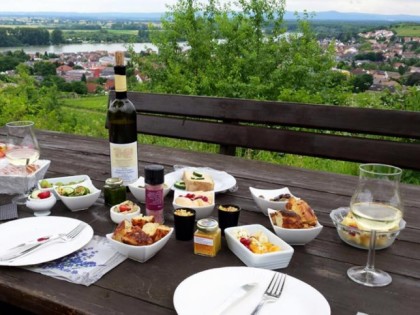 Foto: Gutsausschank &amp; Weingut Buhl